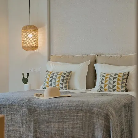 Aparthotel Aeolia 4*