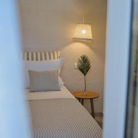 Aeolia Апарт-отель 4*