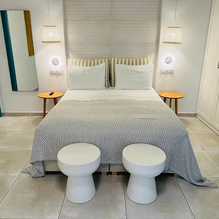 Aparthotel Aeolia 4*