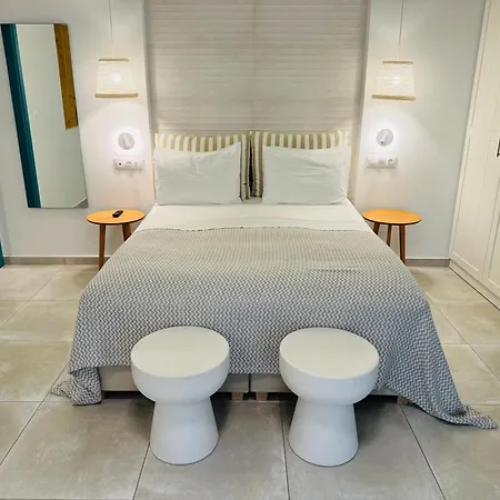 Aparthotel Aeolia *