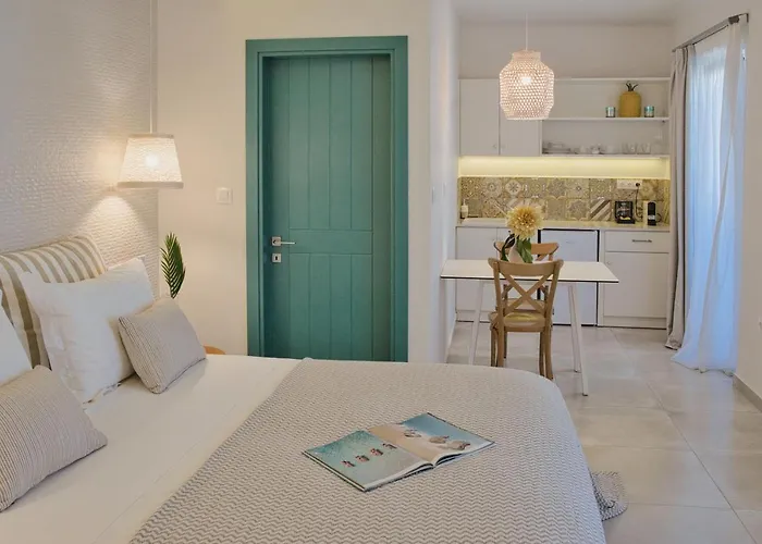 Aeolia Apart-hotel 4*